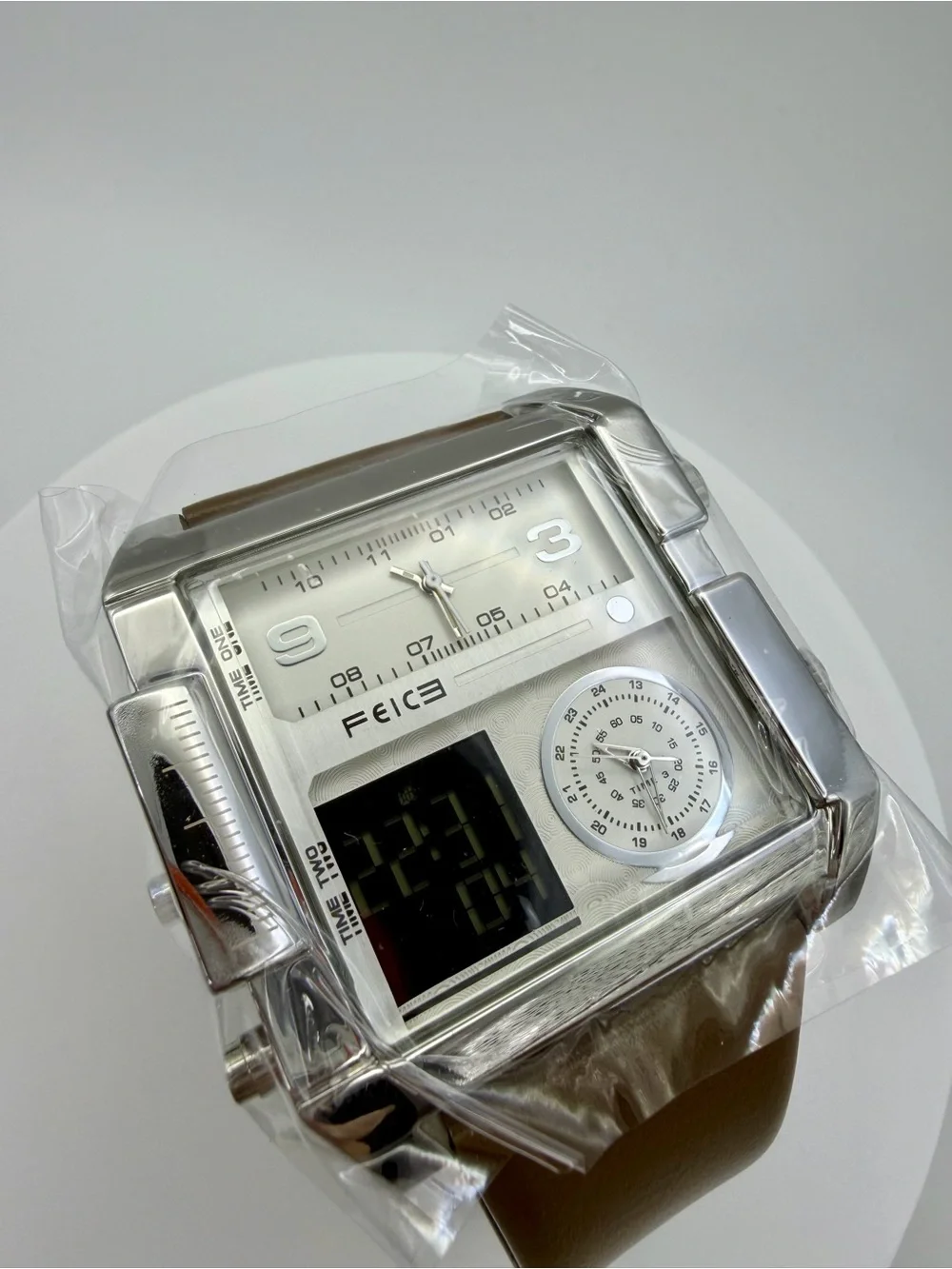 Feice brand new